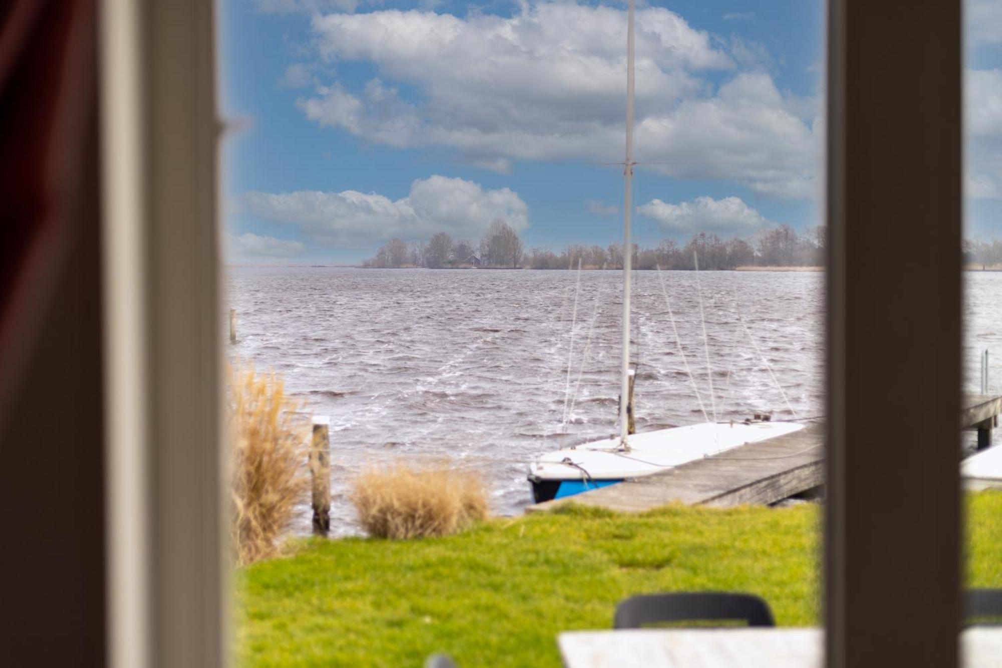 Waterpark Oan 'E Poel Bij Sneekermeer Terherne Exterior photo