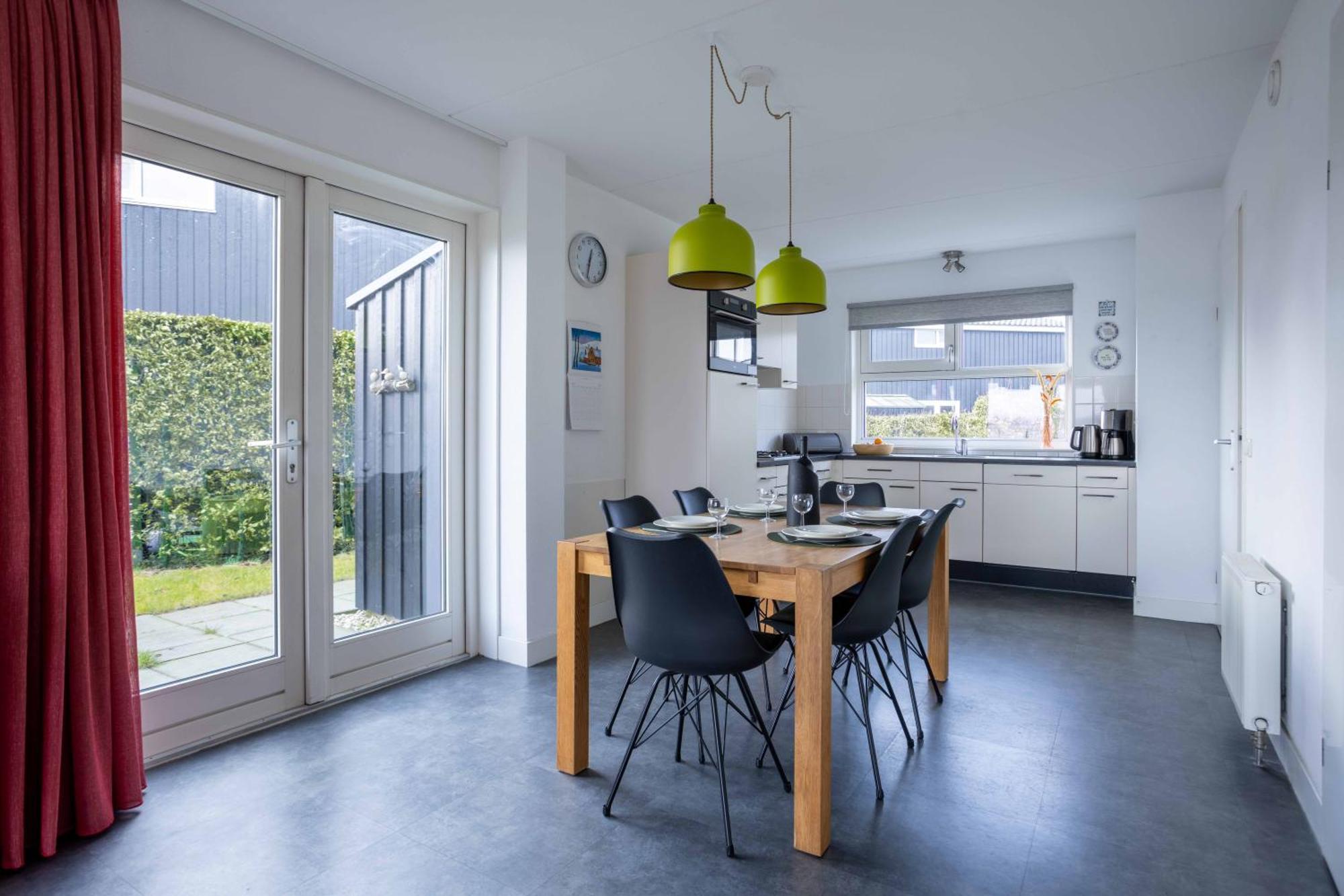 Waterpark Oan 'E Poel Bij Sneekermeer Terherne Room photo